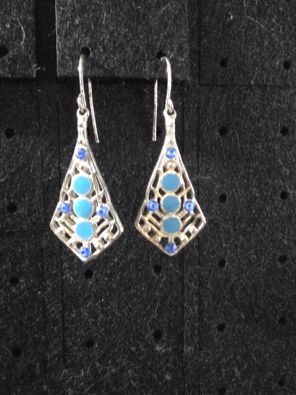 💙 Silver & Blue Geometric Drop Earrings